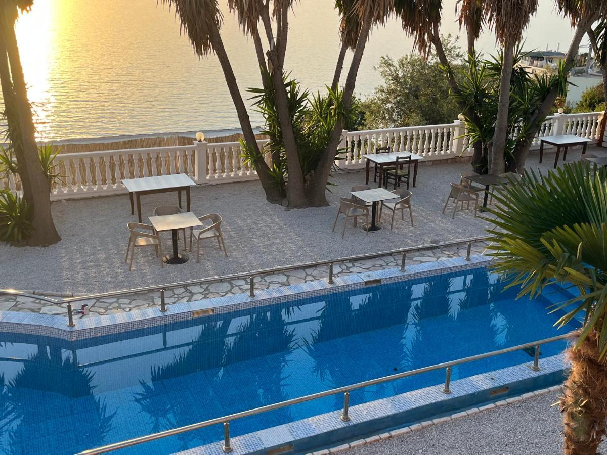 Blue Dream Holiday Hotel Вльора Екстер'єр фото