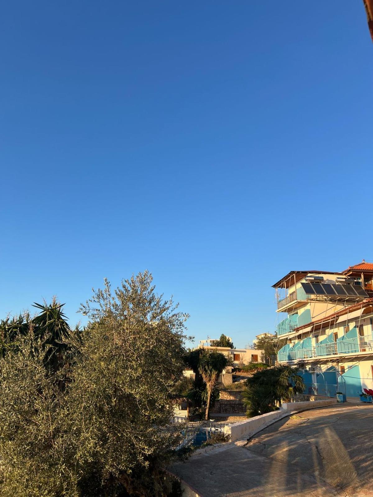 Blue Dream Holiday Hotel Вльора Екстер'єр фото