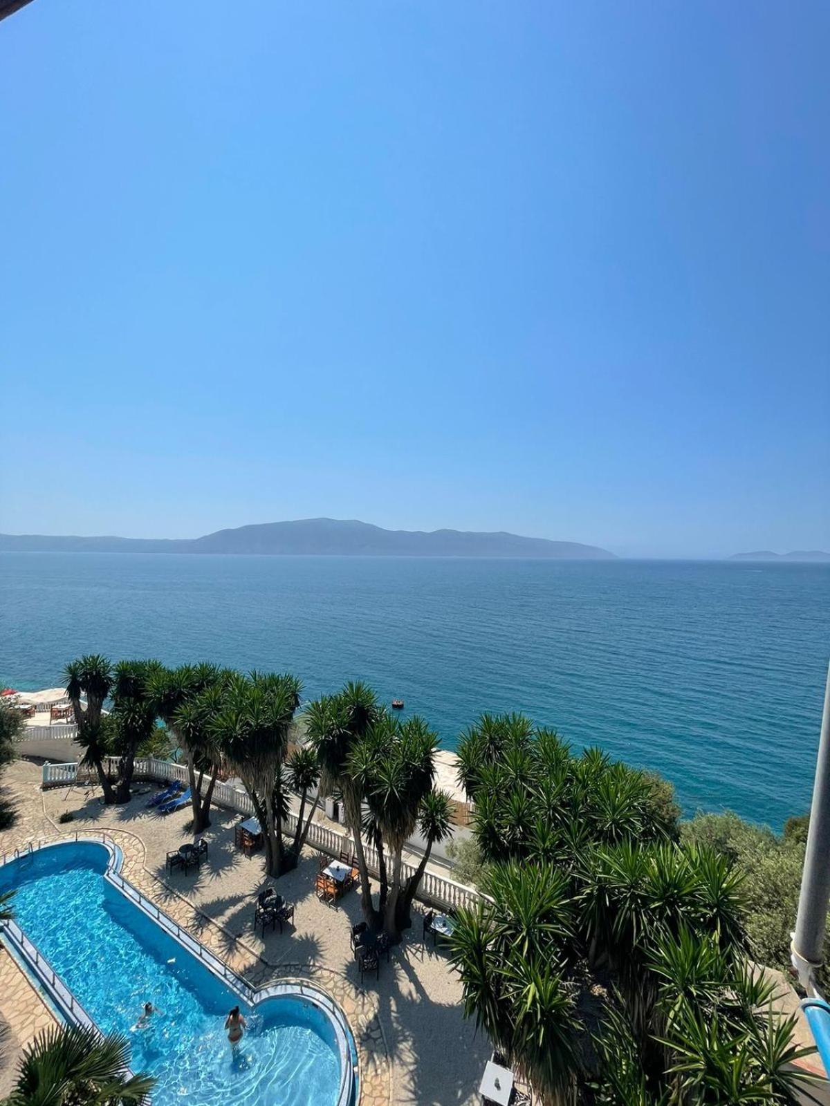 Blue Dream Holiday Hotel Вльора Екстер'єр фото